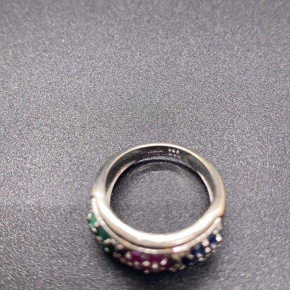 Pretty Real Silver Ring with Quartz Stones - Picture 4 of 4